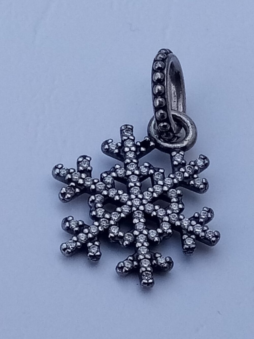 Authentic Pandora Winter Kiss Christmas Snowflake Pendant #390354CZ